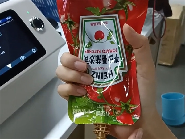 番茄醬的顏色品控，試試香蕉电影网在线观看時台式分光測色儀